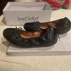 Josef Seibel Black Quilted Flats
